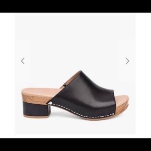 Dansko Full Grain size 37 NWT